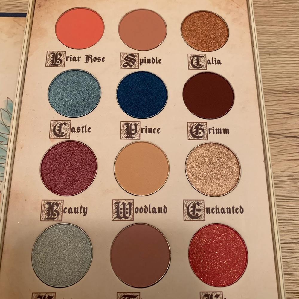 Storybook cosmetics eyeshadow palette-Briar Rose